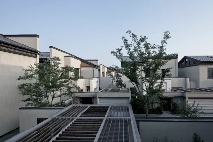 項(xiàng)目中公共空間與私密空間相互嵌套，空間感受豐富